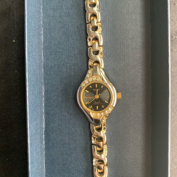 USED VINTAGE OMAX WATCH - Picture 2 of 4